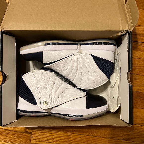 Jordan Retro 16 midnight blue (yankee blue) size 8.5 fits true to main image 7